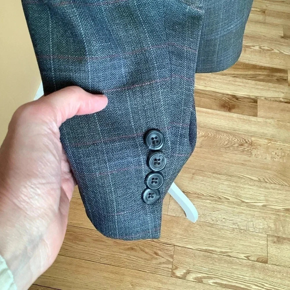 VINTAGE Hyde Park Gray Wool & Silk Plaid Blazer Size 40S - Picture 7 of 16